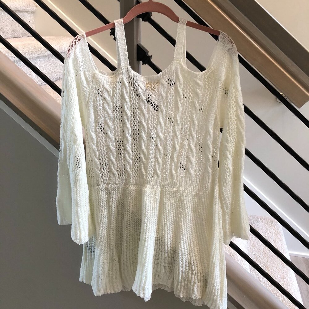 POL Cream Knit Cold Shoulder Tunic - NWOT - Picture 5 of 7